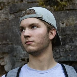 Meet your Posher, Ethan